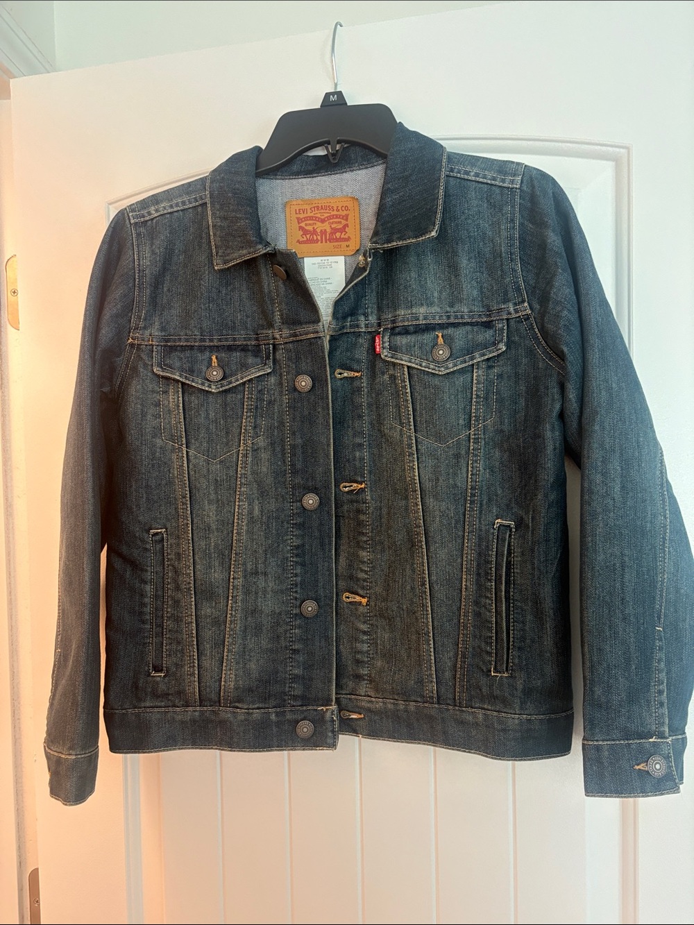 NWOT 💙 Levi's Indigo Blue Denim Trucker Jacket